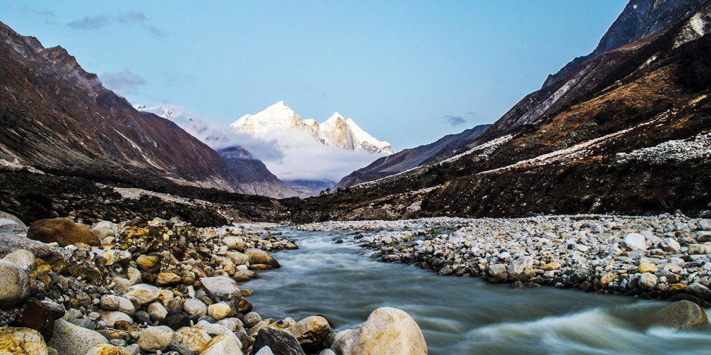 Dehradun to Gangotri Taxi Service